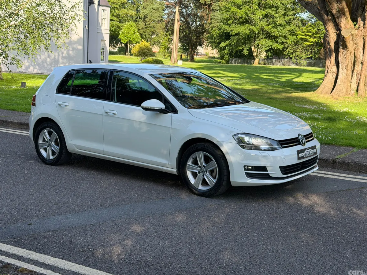 Volkswagen Golf Hatchback, Petrol, 2017, White