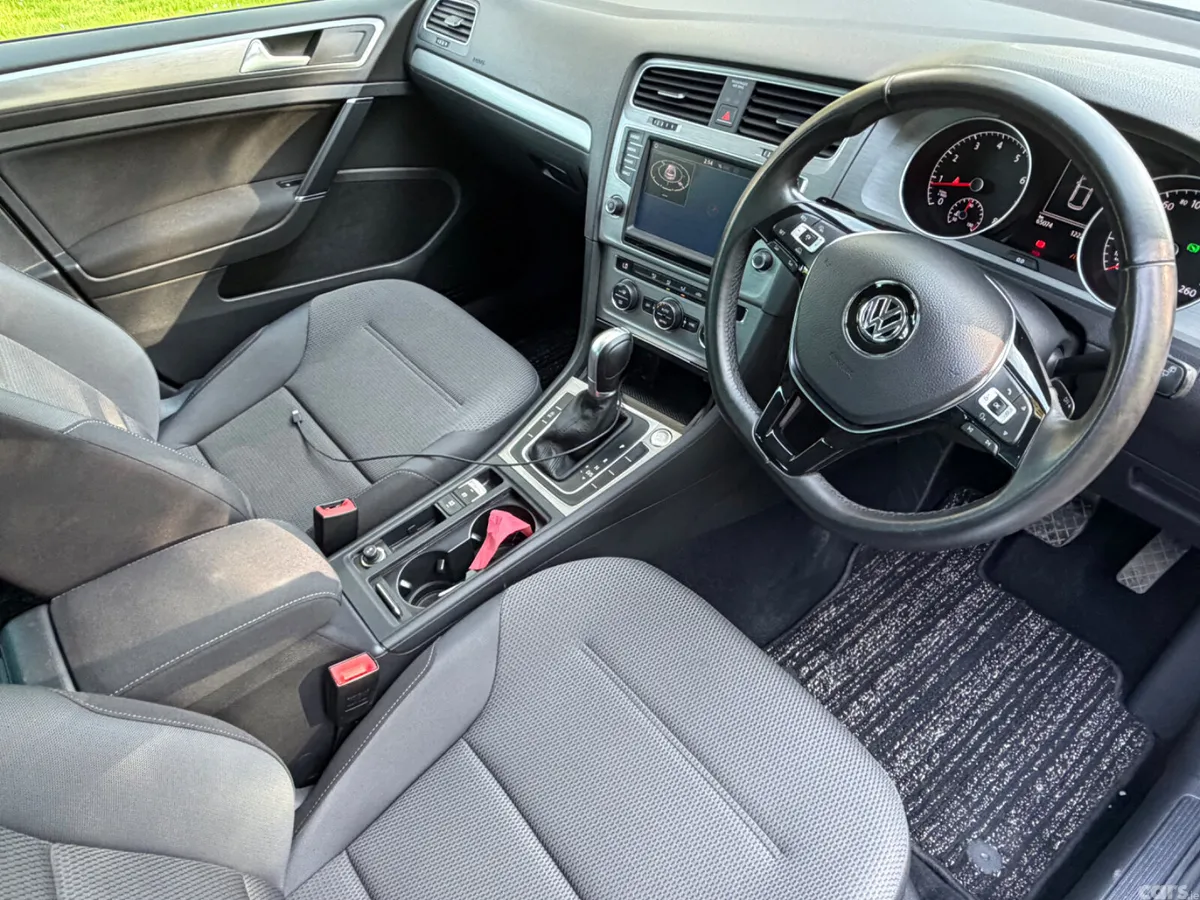 Volkswagen Golf Hatchback, Petrol, 2017, White