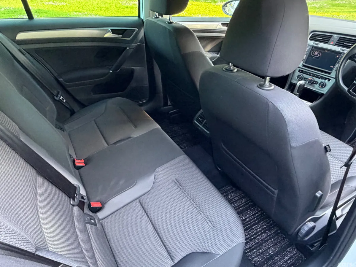 Volkswagen Golf Hatchback, Petrol, 2017, White