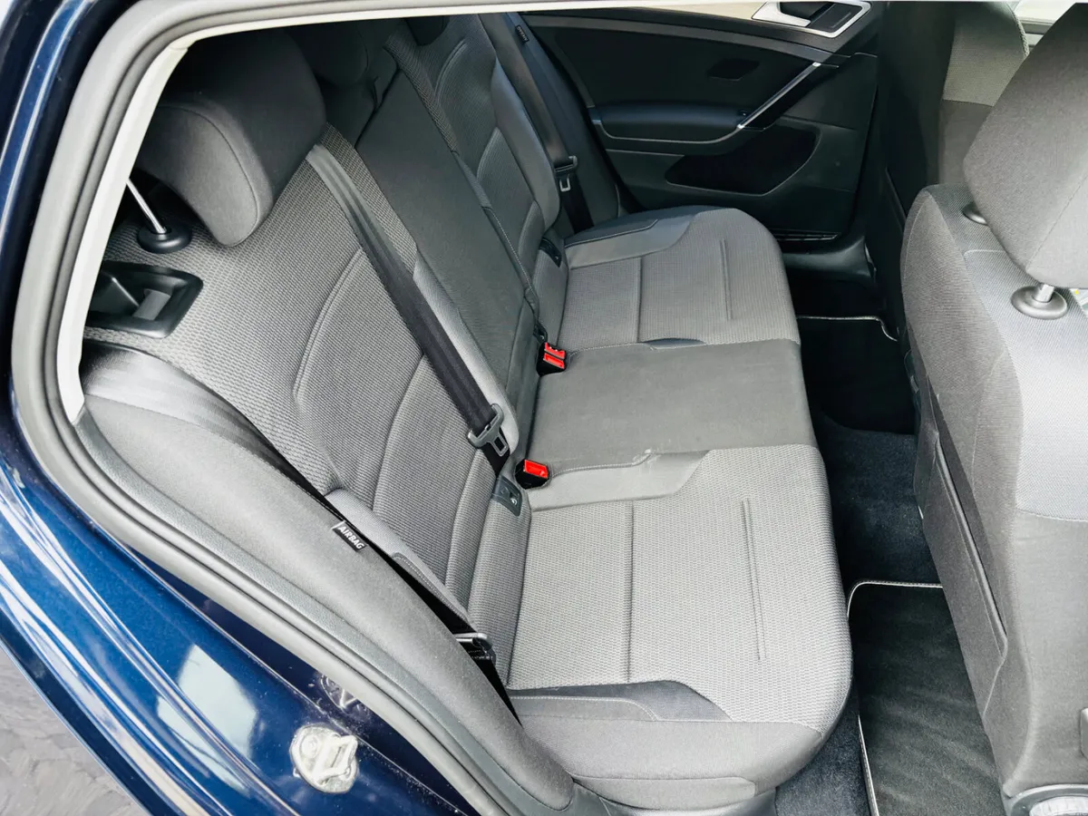 Volkswagen Golf Hatchback, Petrol, 2016, Blue
