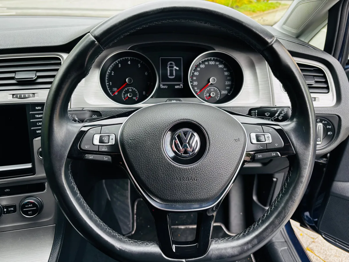 Volkswagen Golf Hatchback, Petrol, 2016, Blue