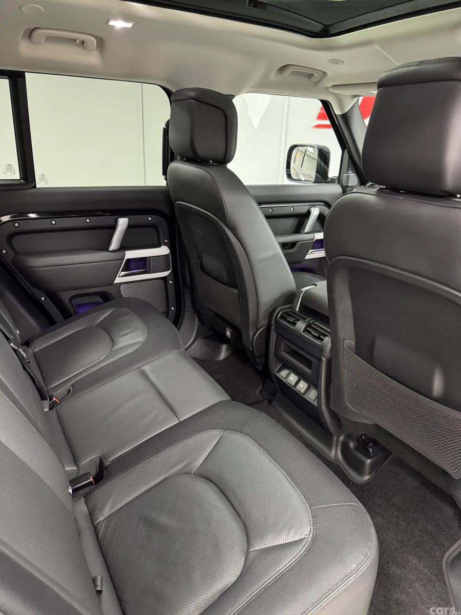 Land Rover Defender SUV, Petrol Plug-in Hybrid, 2023, Black