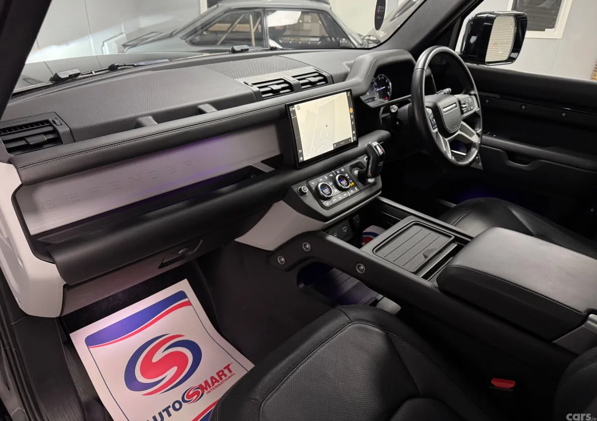 Land Rover Defender SUV, Petrol Plug-in Hybrid, 2023, Black