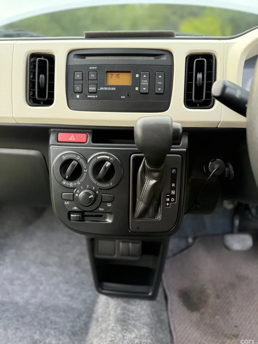 Suzuki Alto Hatchback, Petrol, 2017, White