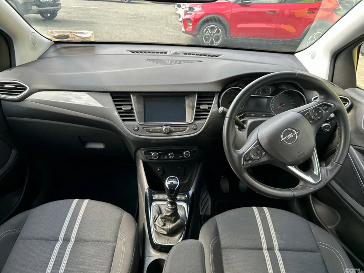 Opel Crossland MPV, Petrol, 2023, White