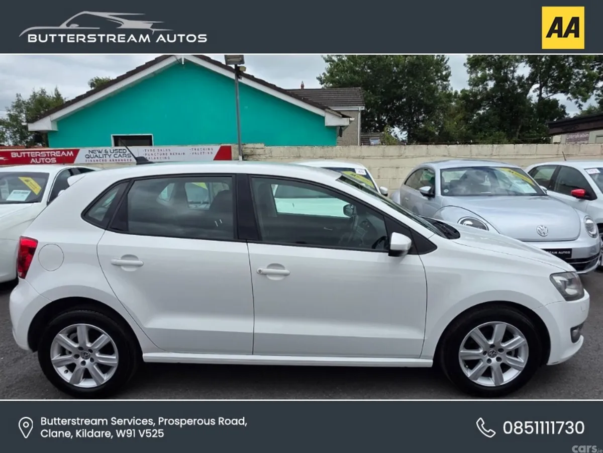 Volkswagen Polo Hatchback, Petrol, 2013, White