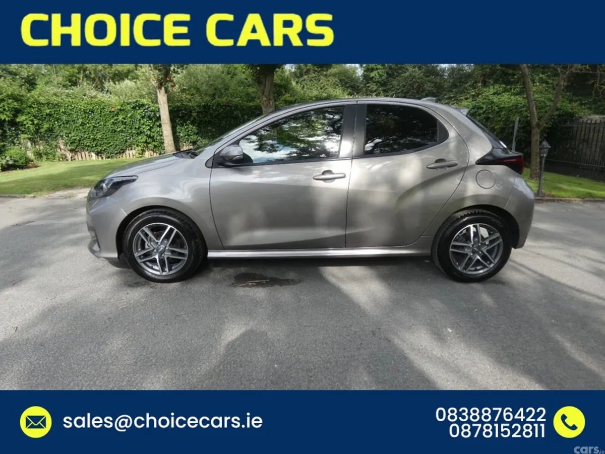 Toyota Yaris Hatchback, Petrol Hybrid, 2021, Bronze