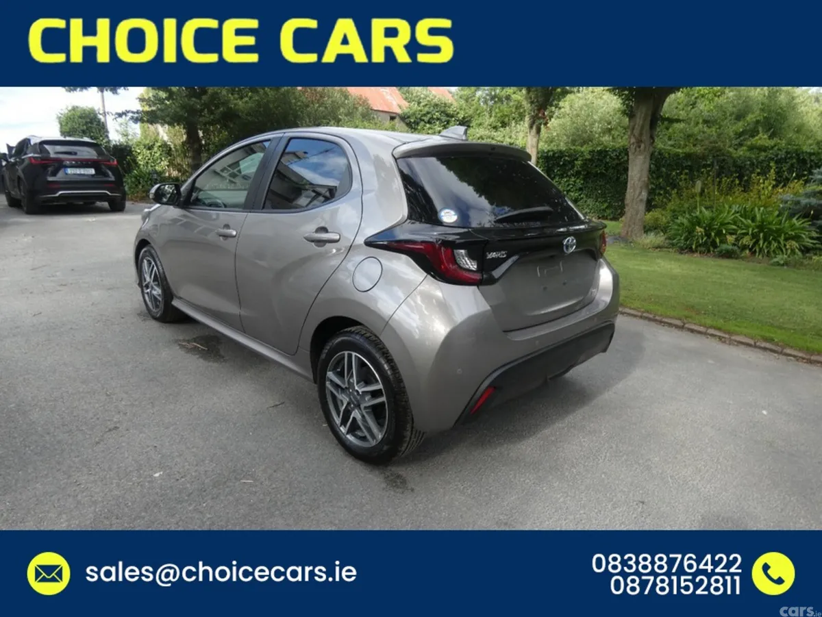 Toyota Yaris Hatchback, Petrol Hybrid, 2021, Bronze