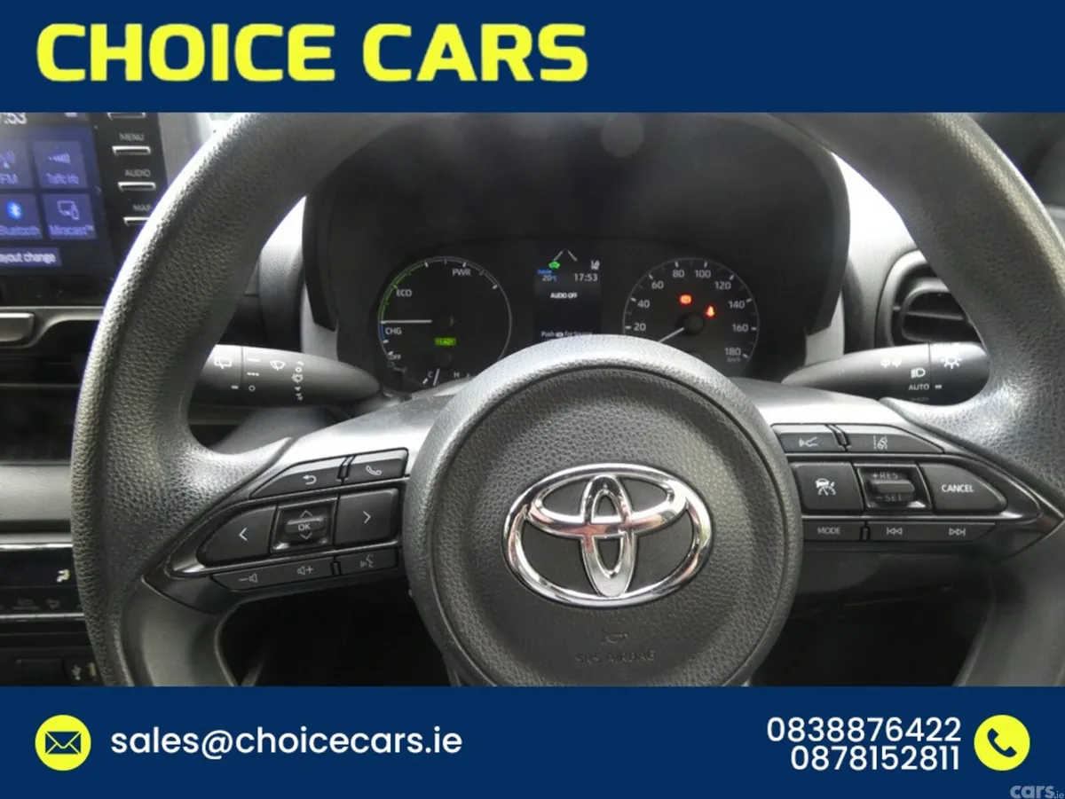 Toyota Yaris Hatchback, Petrol Hybrid, 2021, Bronze