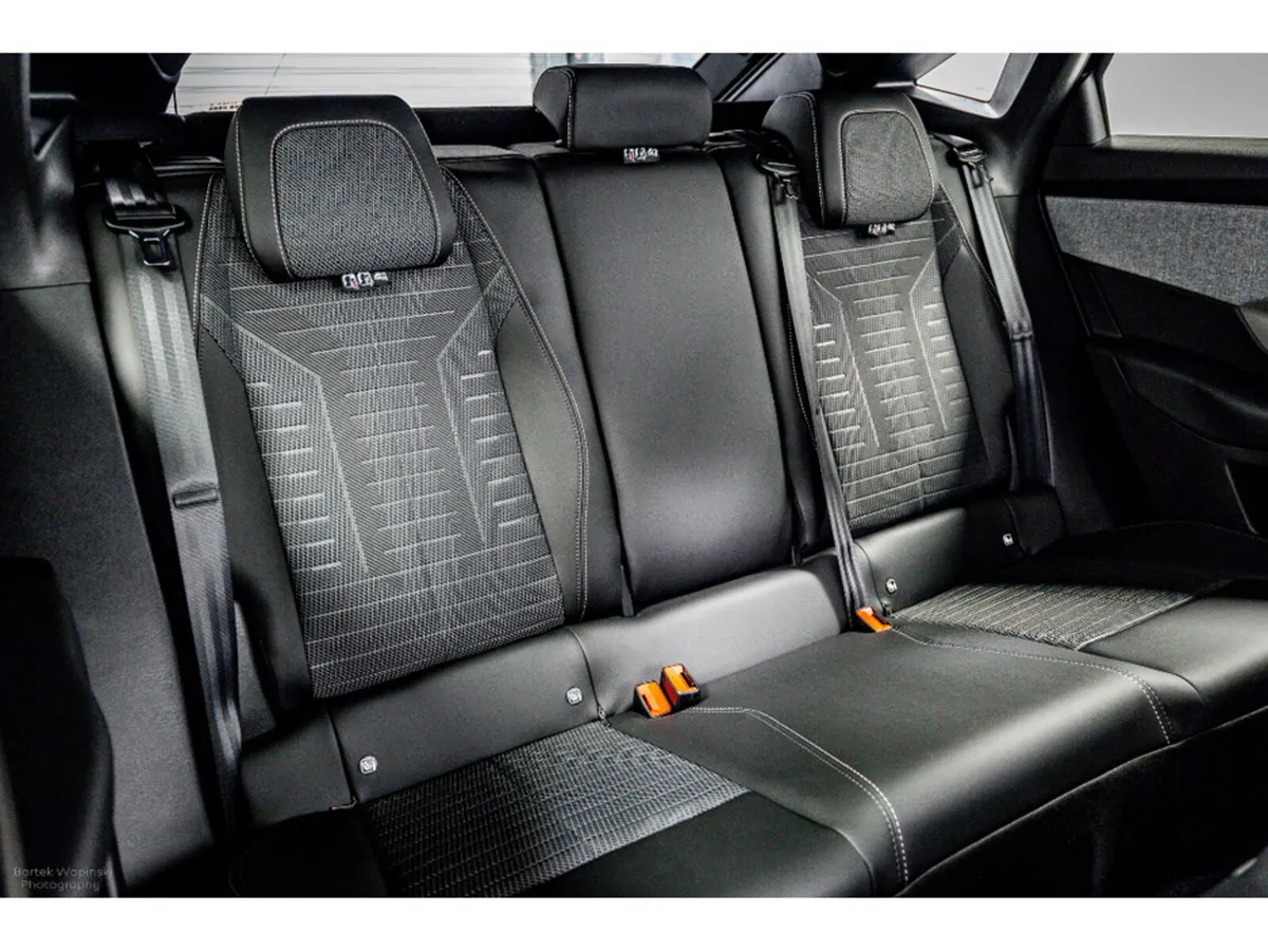 Peugeot 3008 SUV, Petrol Hybrid, 2026, Blue