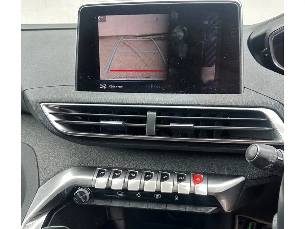Peugeot 3008 MPV, Petrol, 2019, Grey