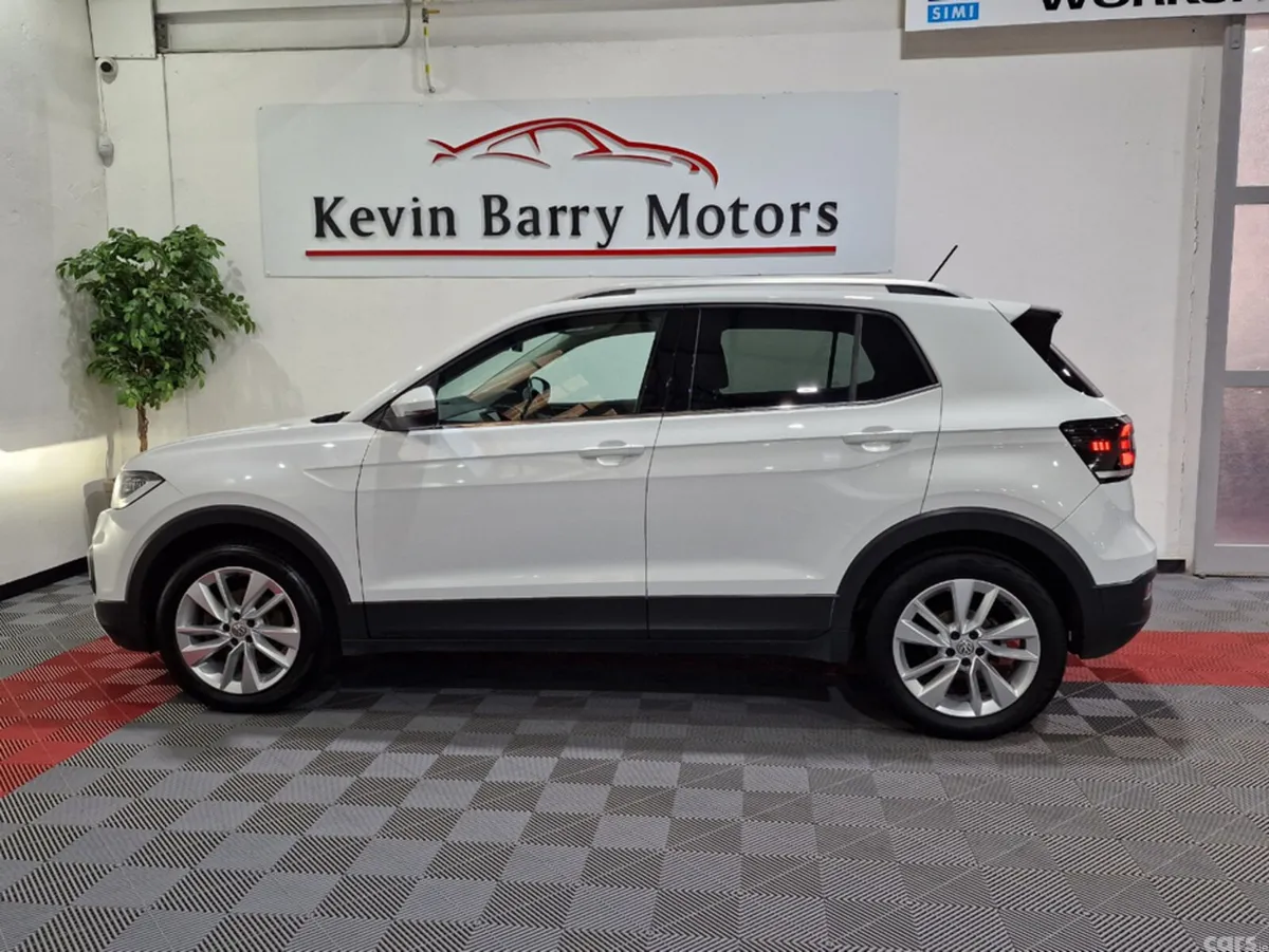 Volkswagen T-Cross SUV, Petrol, 2020, White