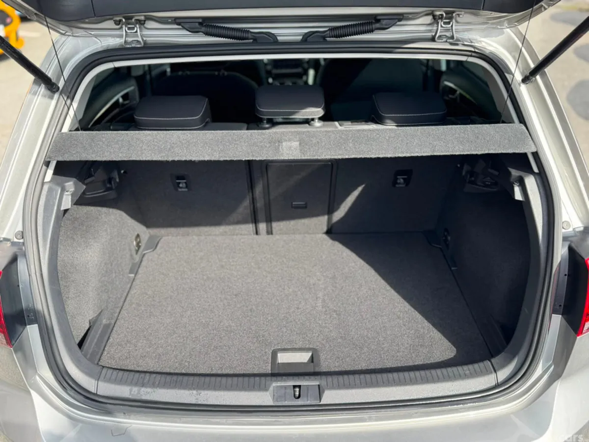 Volkswagen Golf Hatchback, Petrol, 2015, Grey