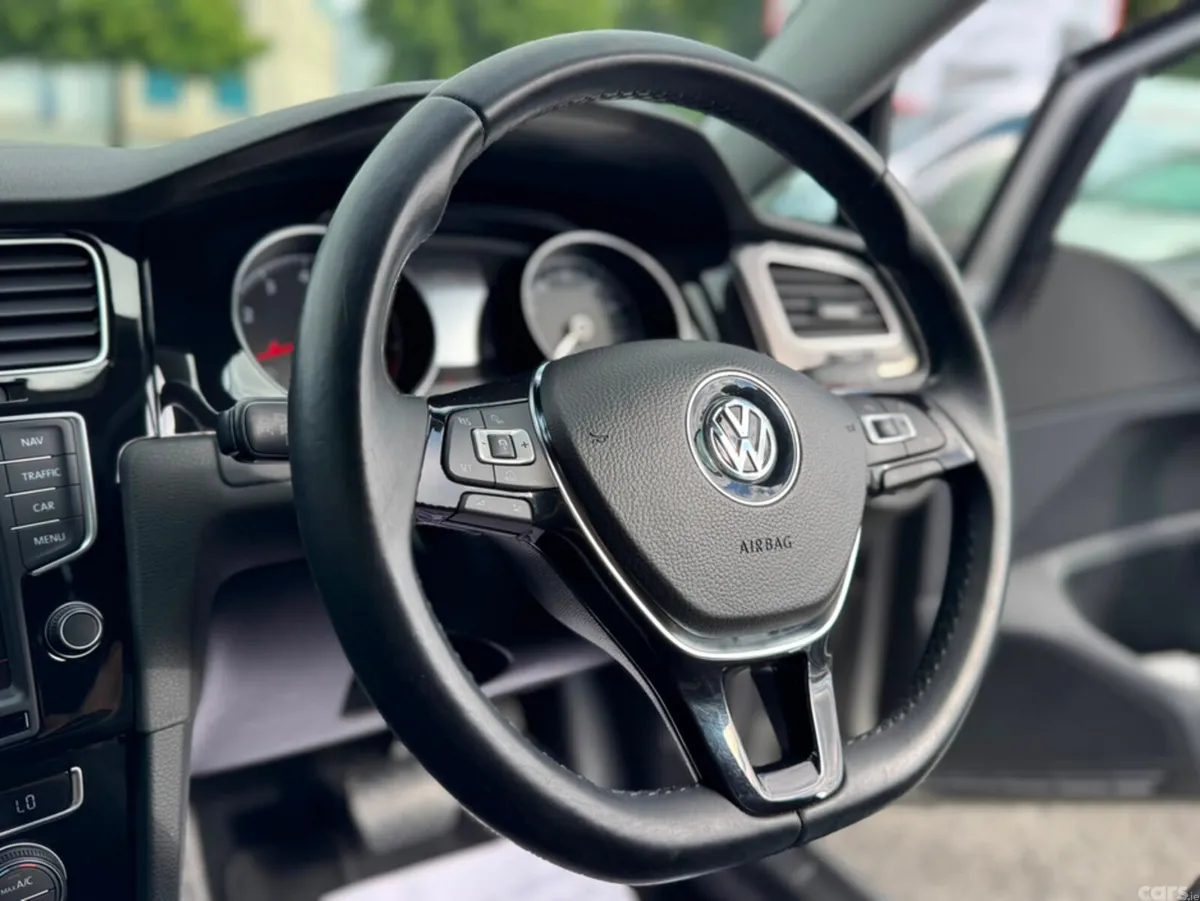 Volkswagen Golf Hatchback, Petrol, 2015, Grey