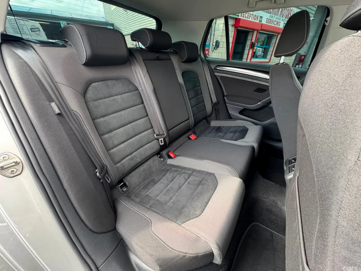 Volkswagen Golf Hatchback, Petrol, 2015, Grey