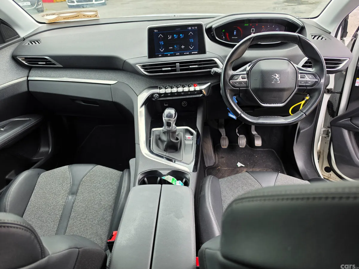 Peugeot 3008 MPV, Diesel, 2019, White
