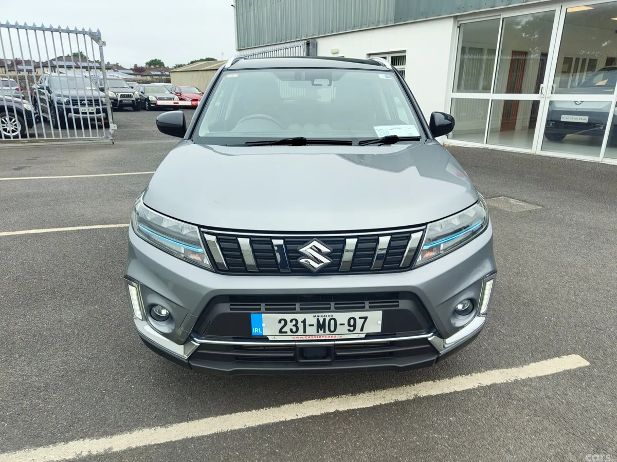 Suzuki Vitara SUV, Petrol, 2023, Grey