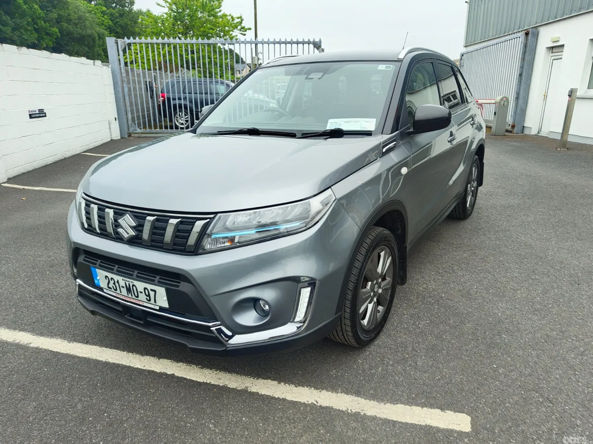 Suzuki Vitara SUV, Petrol, 2023, Grey
