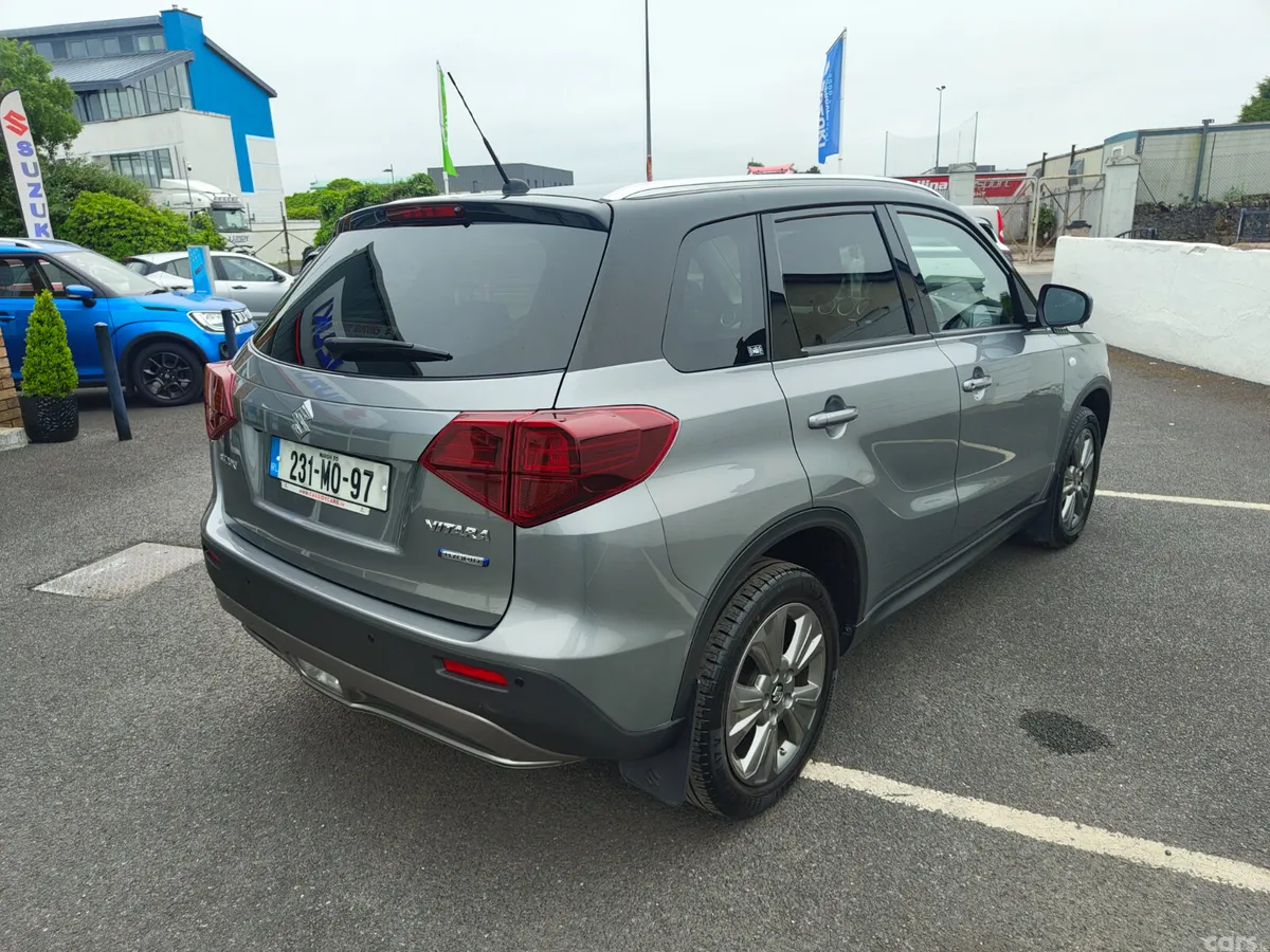 Suzuki Vitara SUV, Petrol, 2023, Grey