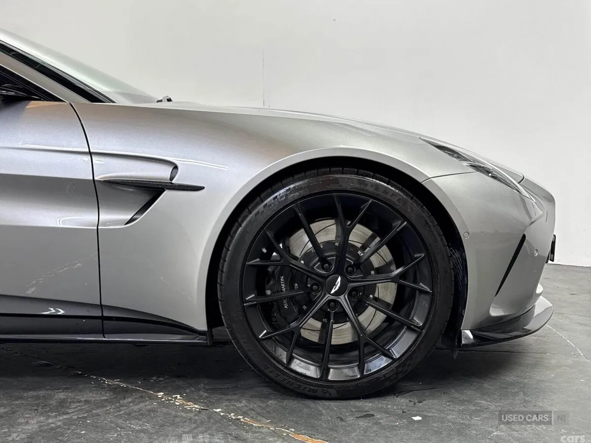 Aston Martin Vantage Coupe, Petrol, 2025, Silver