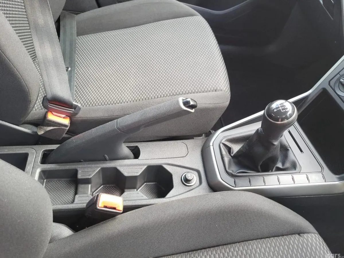 Volkswagen Polo Hatchback, Petrol, 2020, White