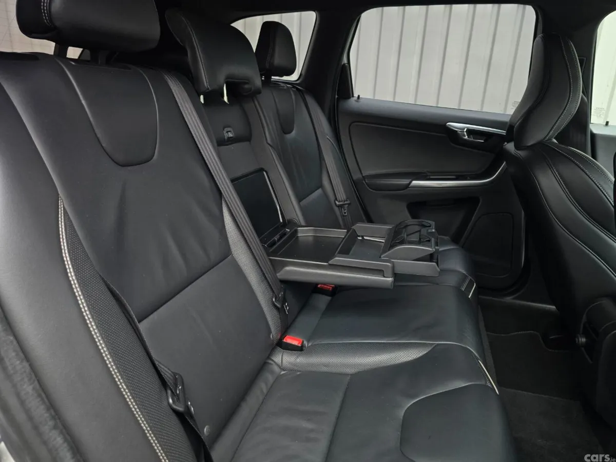Volvo XC60 SUV, Diesel, 2016, White