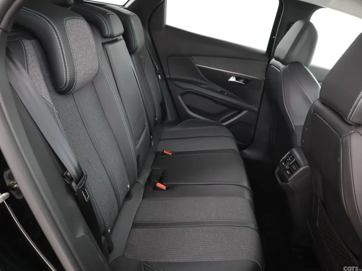 Peugeot 3008 SUV, Diesel, 2022, Black