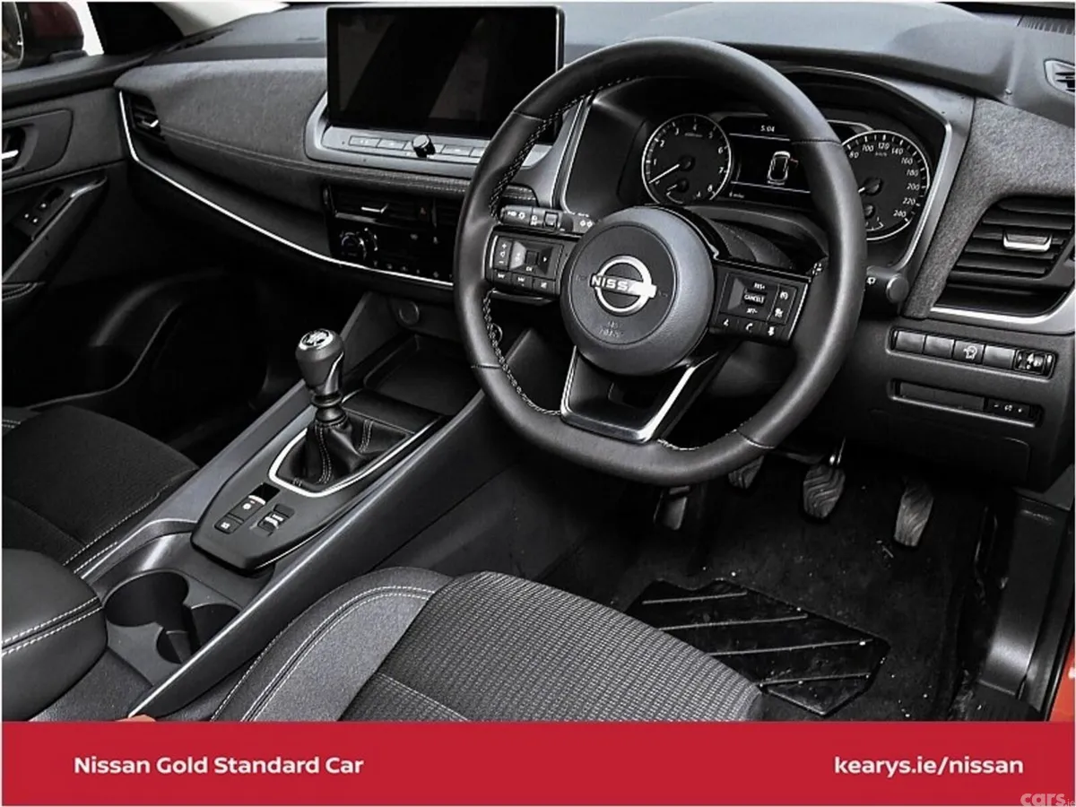 Nissan Qashqai SUV, Petrol Hybrid, 2026, Red