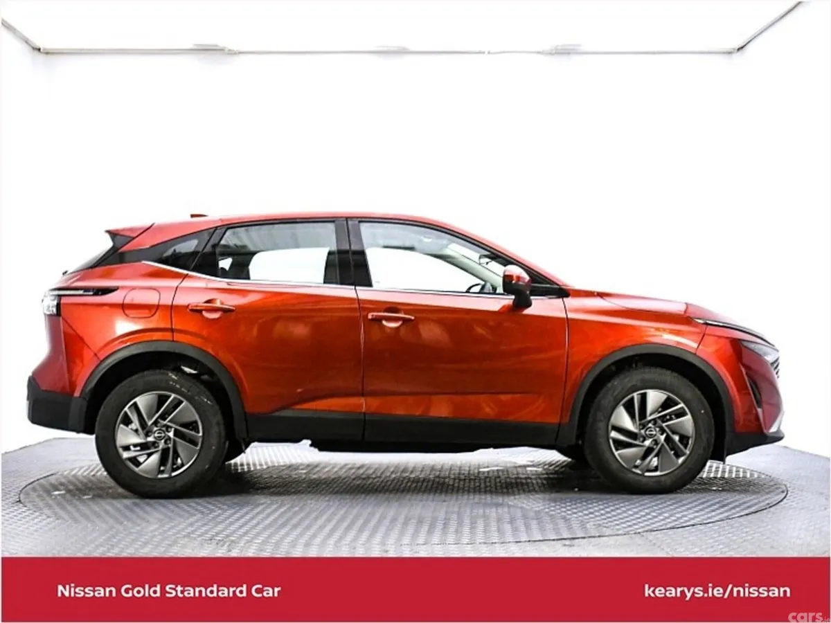 Nissan Qashqai SUV, Petrol Hybrid, 2026, Red