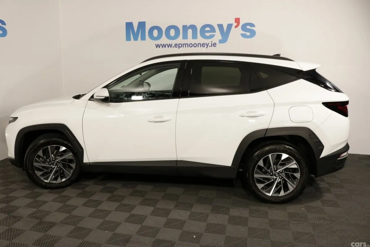 Hyundai Tucson SUV, Diesel, 2023, White