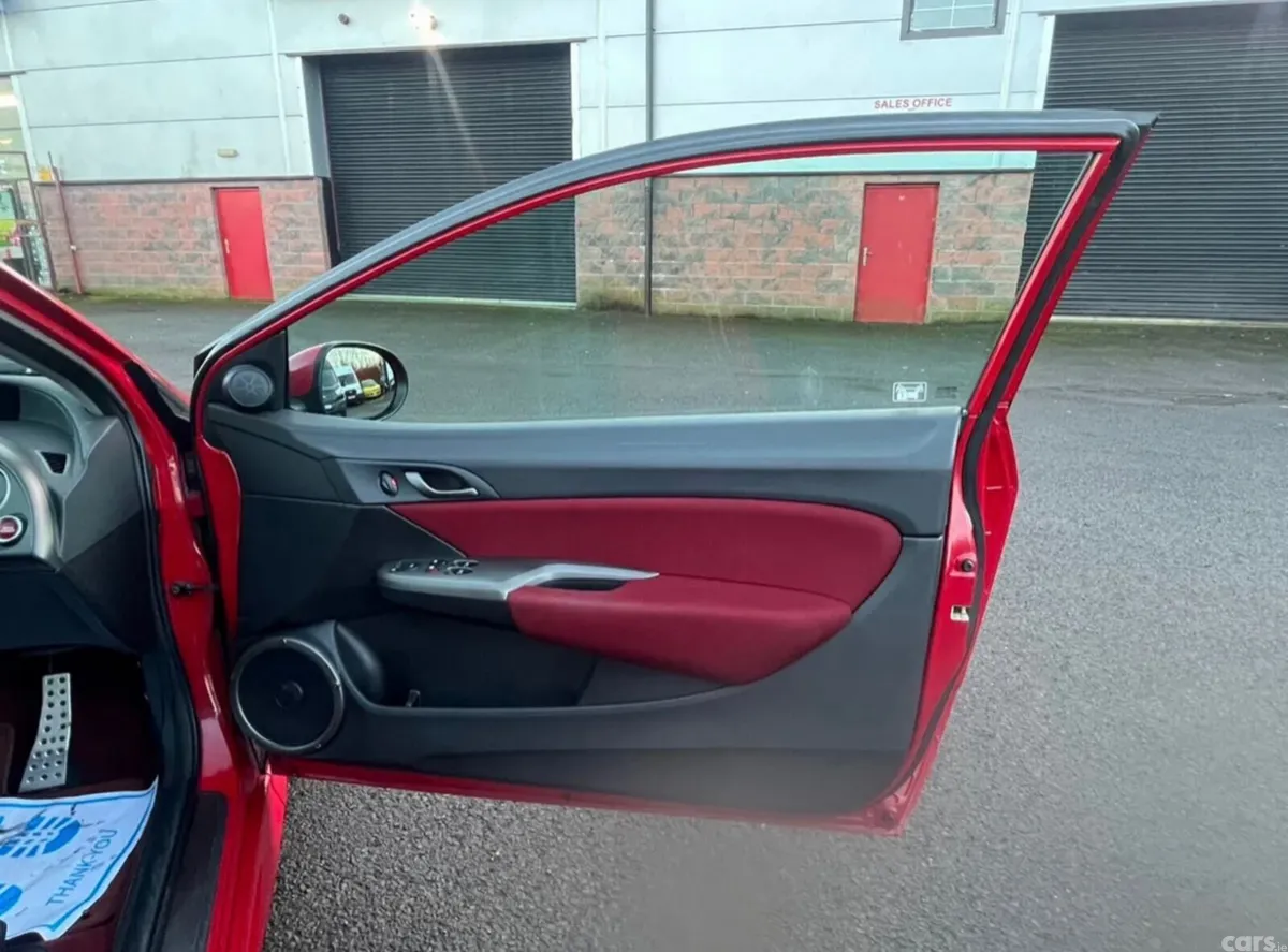 Honda Civic Hatchback, Petrol, 2007, Red
