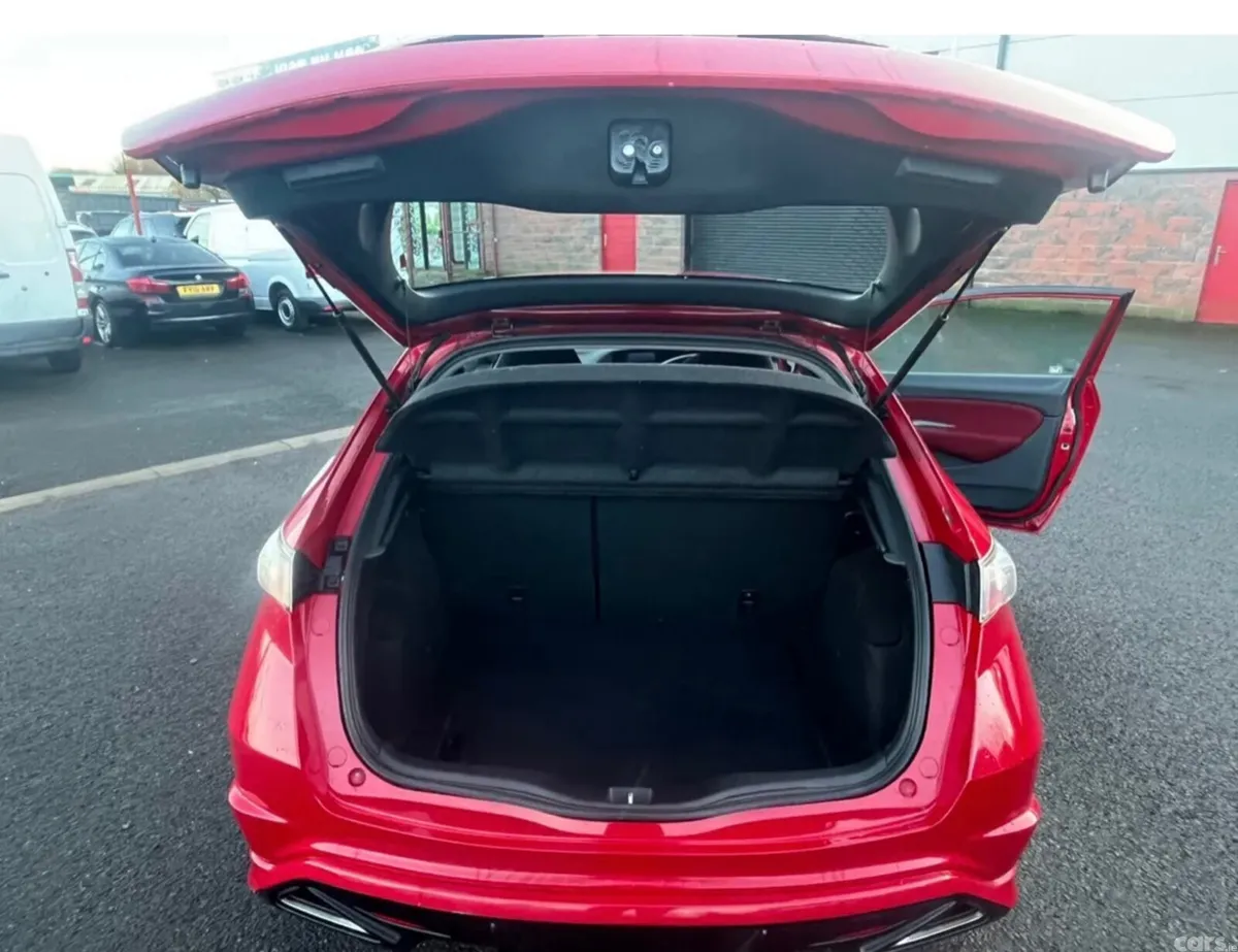 Honda Civic Hatchback, Petrol, 2007, Red