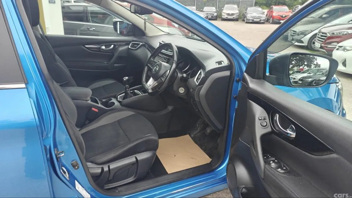 Nissan Qashqai MPV, Diesel, 2018, Blue