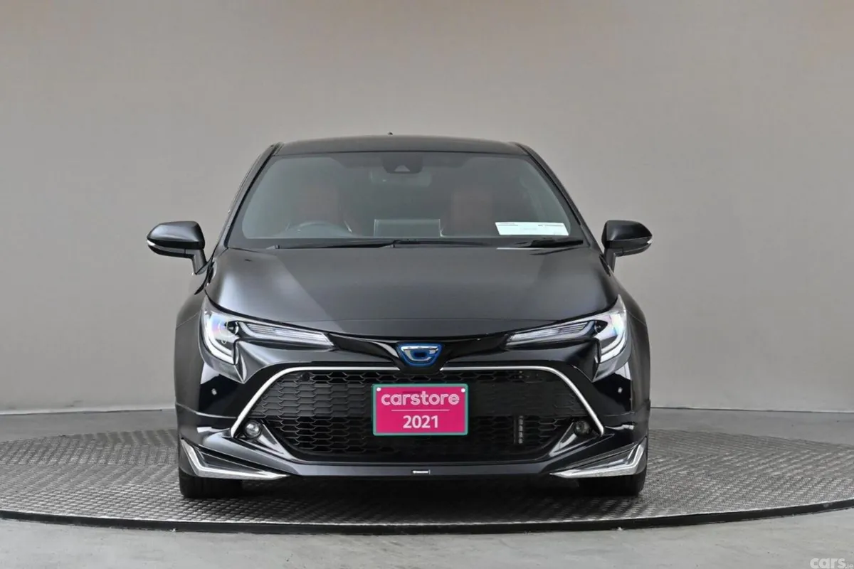 Toyota Corolla Hatchback, Petrol Hybrid, 2021, Black
