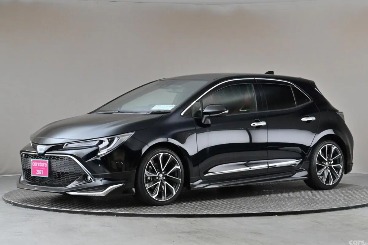 Toyota Corolla Hatchback, Petrol Hybrid, 2021, Black