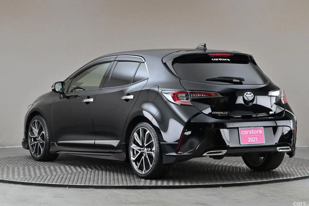 Toyota Corolla Hatchback, Petrol Hybrid, 2021, Black