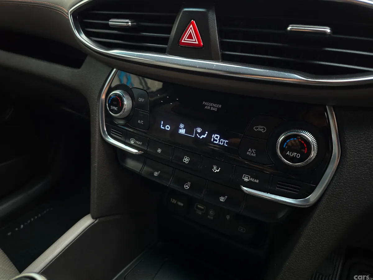 Hyundai Santa Fe SUV, Diesel, 2018, Black