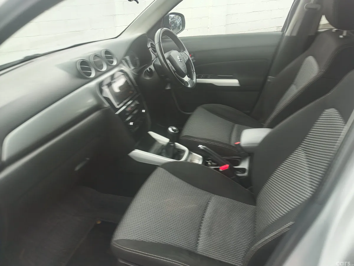 Suzuki Vitara SUV, Petrol, 2018, Grey