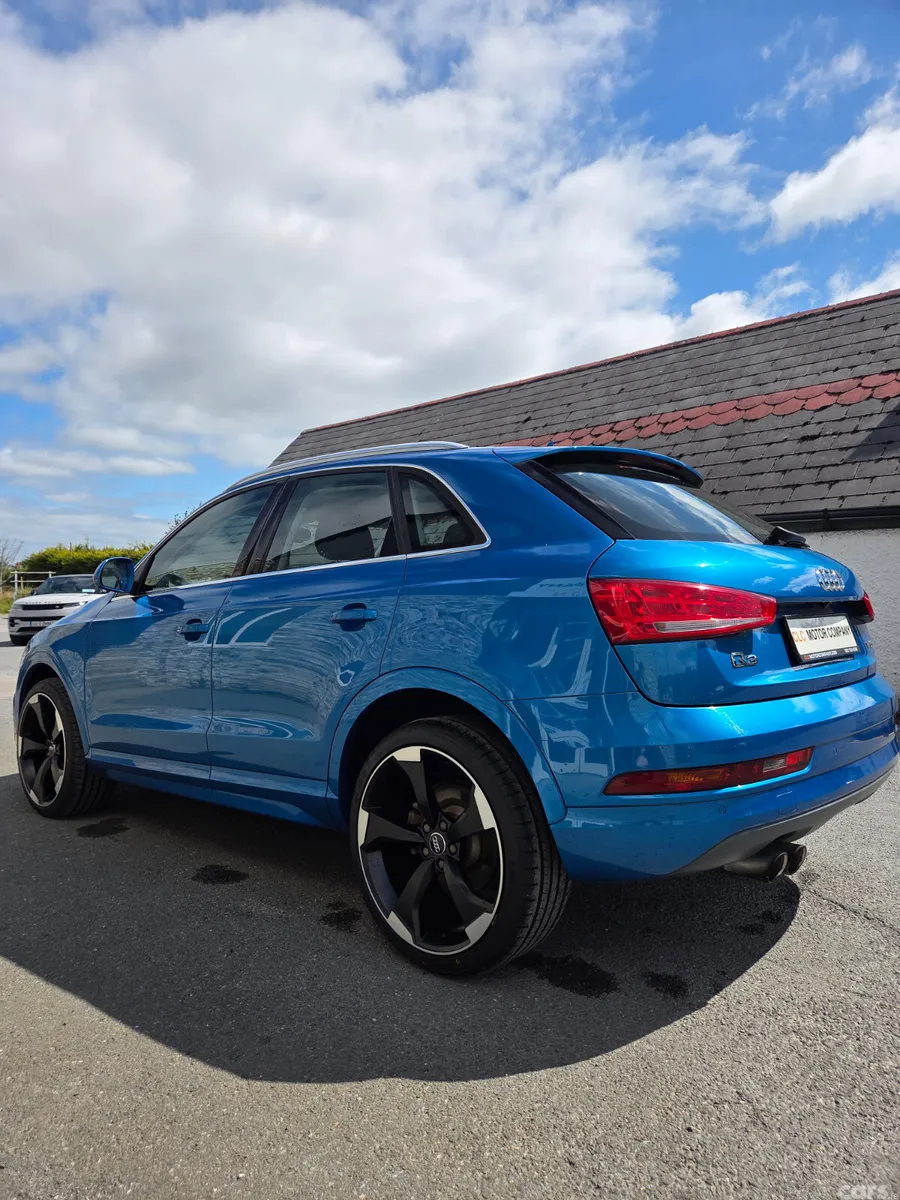 Audi Q3 Hatchback, Petrol, 2015, Blue