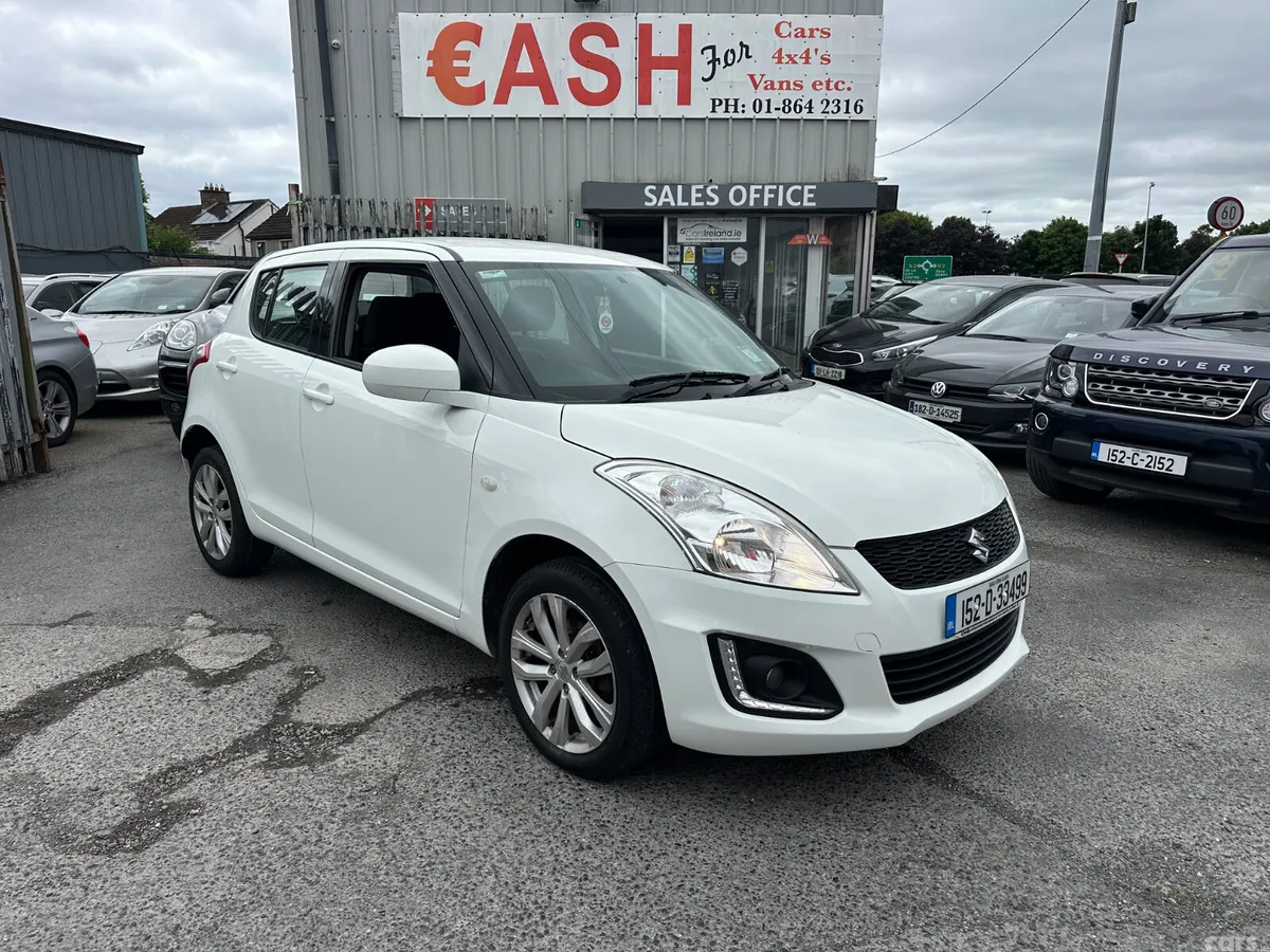 Suzuki Swift Hatchback, Petrol, 2015, White