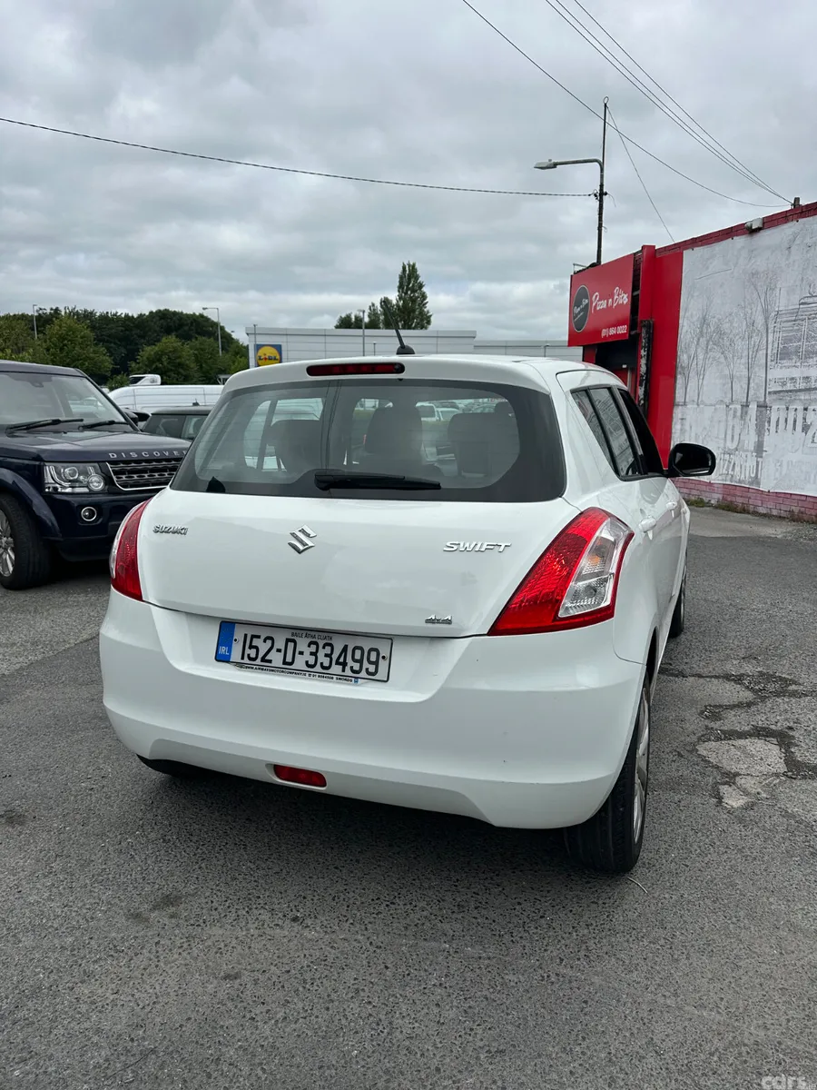 Suzuki Swift Hatchback, Petrol, 2015, White