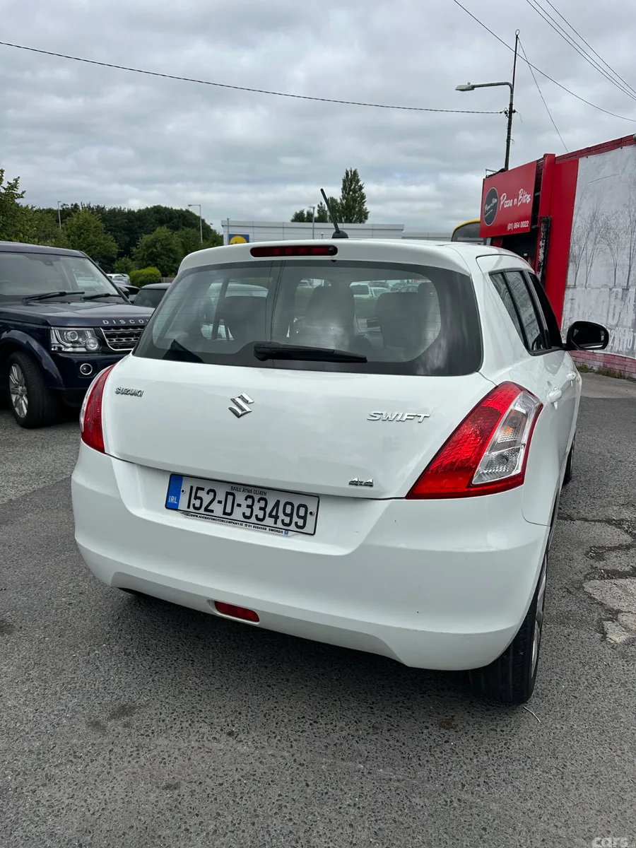 Suzuki Swift Hatchback, Petrol, 2015, White