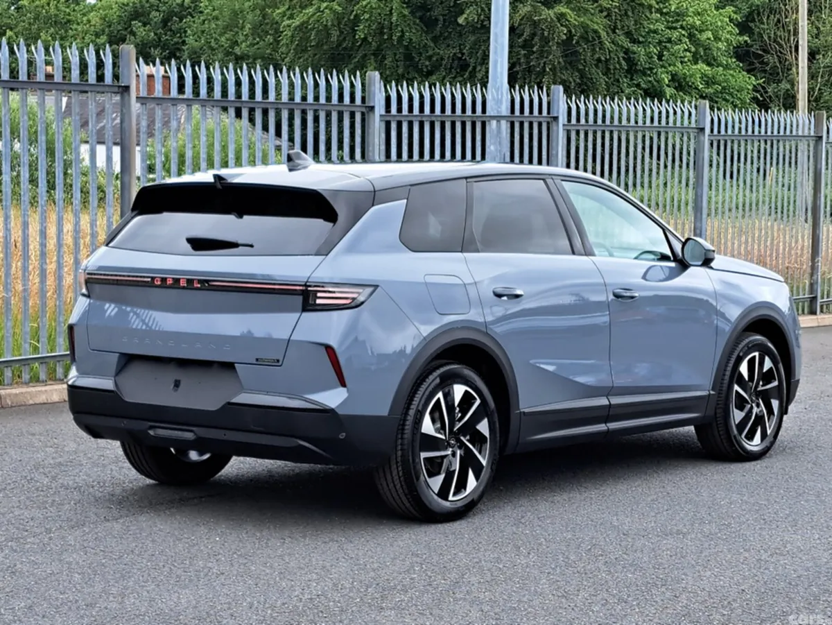 Opel Grandland SUV, Petrol Hybrid, 2027, Grey