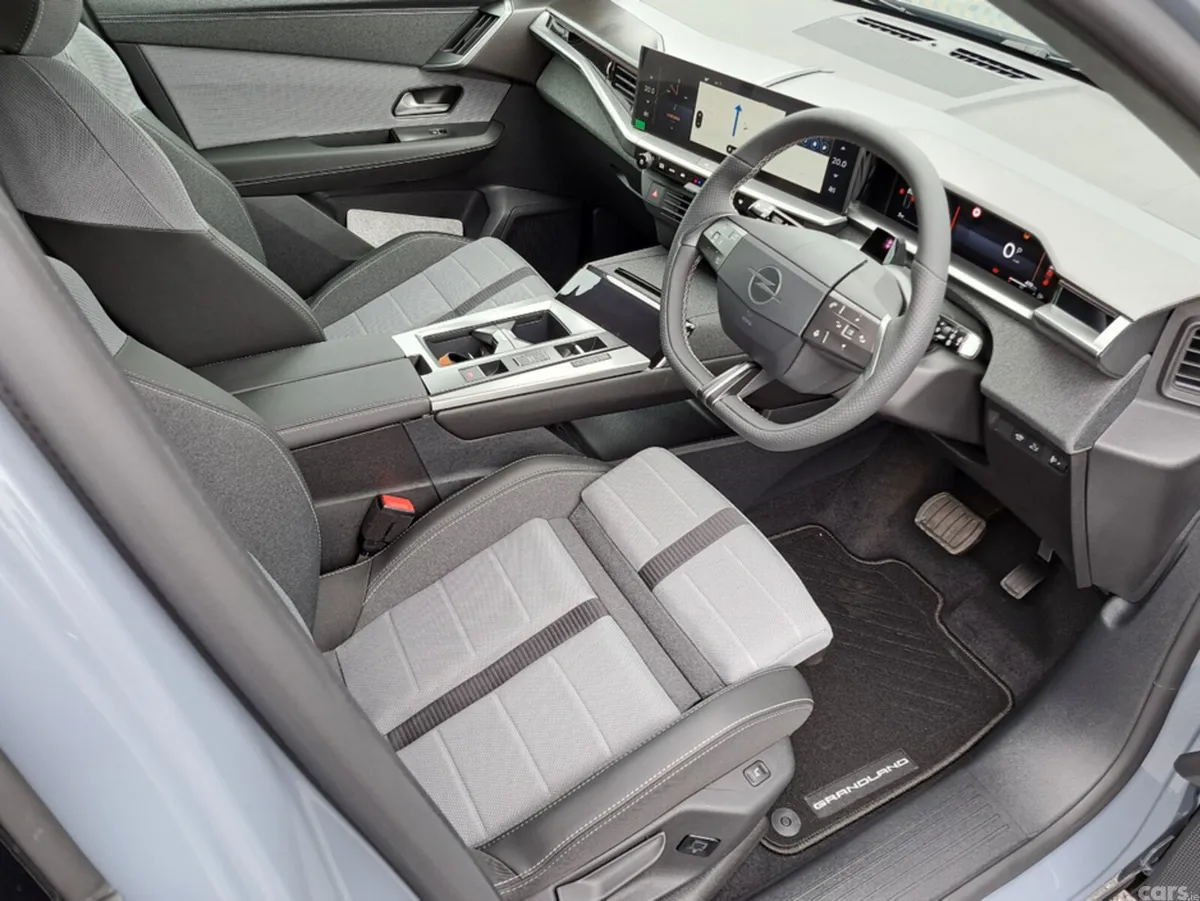 Opel Grandland SUV, Petrol Hybrid, 2027, Grey