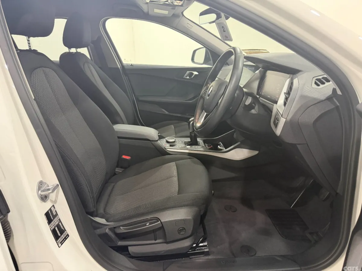 BMW 1-Series Hatchback, Diesel, 2022, White