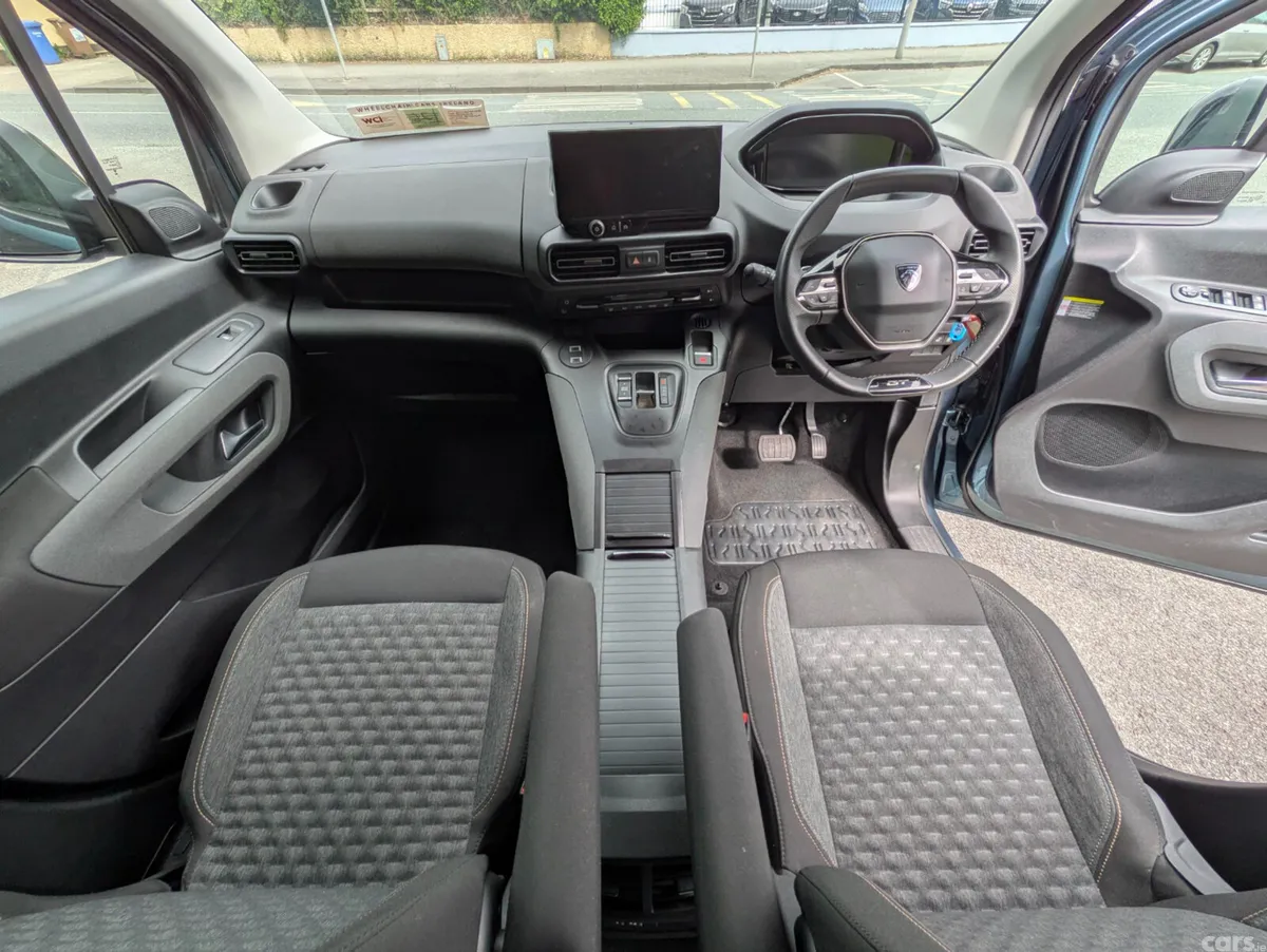 Peugeot Rifter MPV, Diesel, 2025, Blue