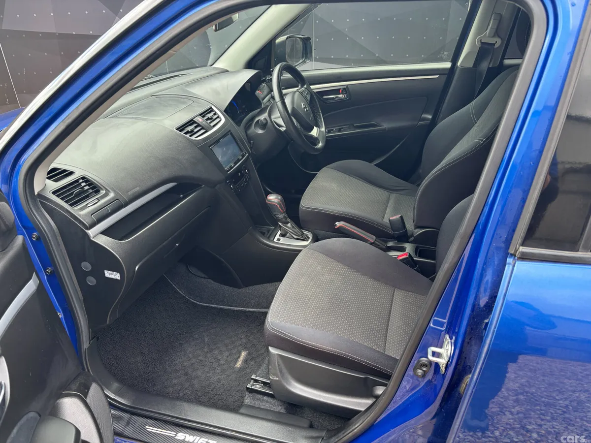 Suzuki Swift Hatchback, Petrol, 2015, Blue