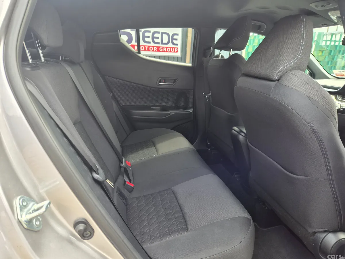 Toyota C-HR Hatchback, Petrol Hybrid, 2021, Grey