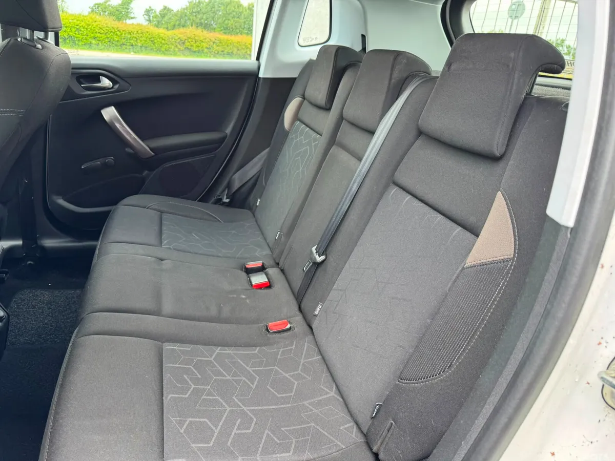Peugeot 2008 SUV, Petrol, 2015, White