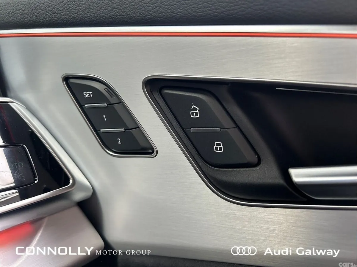 Audi Q7 SUV, Petrol Plug-in Hybrid, 2027, Blue